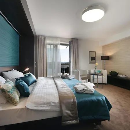 Domasa Zelena Laguna Отель