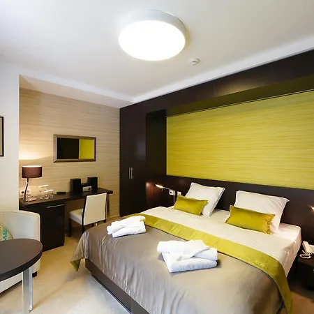 Domasa Zelena Laguna Hotel