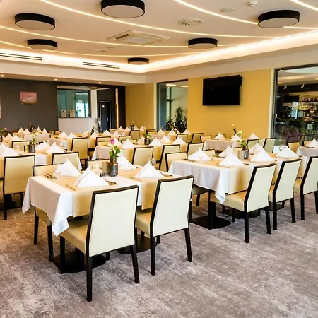 Hotel Zelena Laguna 4*
